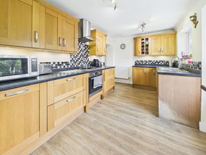 KITCHEN- click for photo gallery